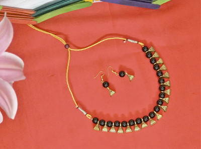 Chikku Alloy Gold-plated Black, Gold Jewellery Set(Pack of 1)