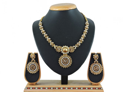 KAHAR CREATION Alloy Gold-plated Gold, White Jewellery Set(Pack of 1)