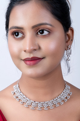 KD JEWELLERS Brass White Jewellery Set(Pack of 1)