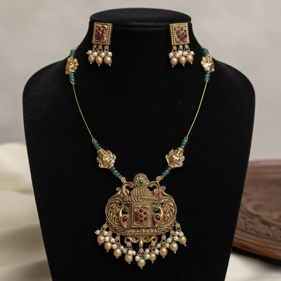 AMAA JEWELS Alloy Gold-plated Gold, Red, White, Green Jewellery Set(Pack of 3)
