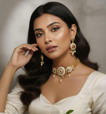 Yumn Alloy Gold Jewellery Set(Pack of 1)