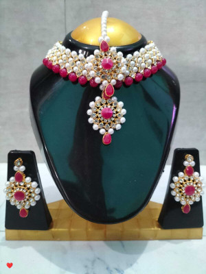 AtoZ COLLECTIONS Alloy Gold-plated Red Jewellery Set(Pack of 1)