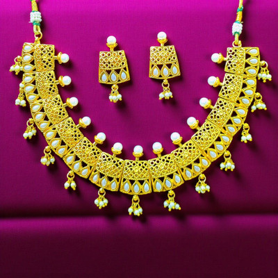Aroras Bridal & Fashion Jewellery Brass Gold-plated Gold Jewellery Set(Pack of 1)