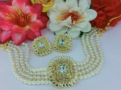 Gyaan Jewels Brass Gold-plated White Jewellery Set(Pack of 1)