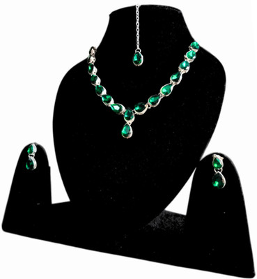 Henuka Alloy Silver Green Jewellery Set(Pack of 1)