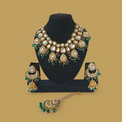 Kanku And Radha Alloy Green Jewellery Set(Pack of 1)