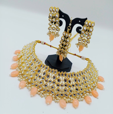 Sonakshi Brass Gold-plated Beige Jewellery Set(Pack of 1)
