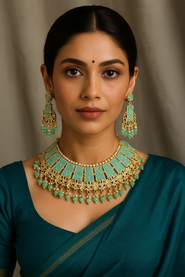Radha Alloy Gold-plated Green Jewellery Set(Pack of 1)