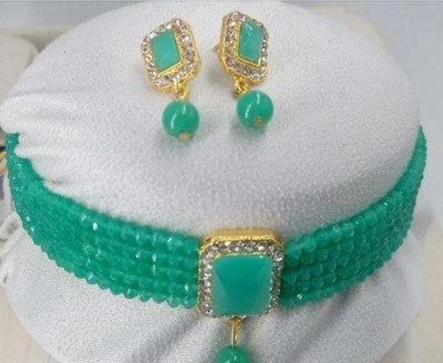 Ruhi Alloy Green Jewellery Set(Pack of 1)