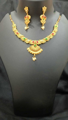 DIA ENTERPRISES Alloy Gold-plated Gold Jewellery Set(Pack of 1)