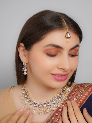 Divisha Alloy Gold-plated Purple, White Jewellery Set(Pack of 1)