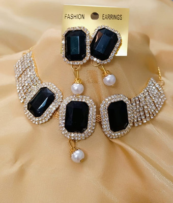 Ronak Jewels Alloy Gold-plated Black Jewellery Set(Pack of 1)