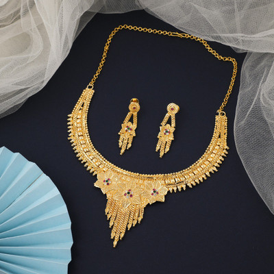 Devi Alloy Gold-plated Gold Jewellery Set(Pack of 1)