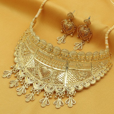 Sukkhi Alloy Gold-plated Gold Jewellery Set(Pack of 1)