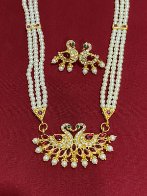 Varnii Mother of Pearl, Alloy Gold-plated White Jewellery Set(Pack of 3)