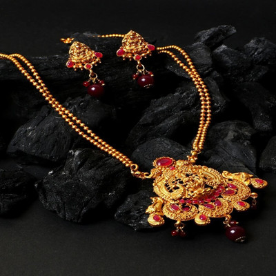 Anika's Creation Brass Gold-plated Maroon Jewellery Set(Pack of 1)