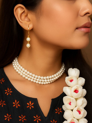 KALAVAATHI Mother of Pearl White Jewellery Set(Pack of 1)