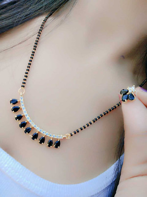 Mirav Alloy Gold-plated Multicolor Jewellery Set(Pack of 1)