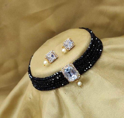 Chikku Alloy Gold-plated Black Jewellery Set(Pack of 1)