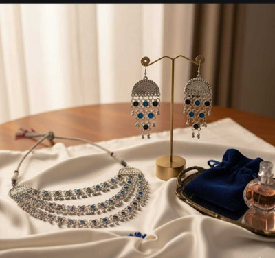 UrbaanZaar Alloy Silver Silver, Platinum Jewellery Set(Pack of 1)