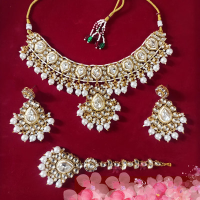 iBerries Brass Gold-plated White Jewellery Set(Pack of 1)