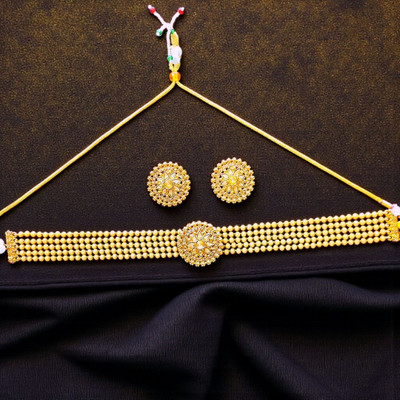 Aroras Bridal & Fashion Jewellery Brass Gold-plated Gold Jewellery Set(Pack of 1)