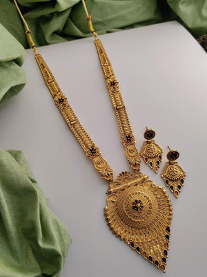 MoonoreJewells Brass Gold-plated Gold Jewellery Set(Pack of 1)