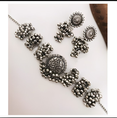 Ruhi Alloy Silver Jewellery Set(Pack of 1)