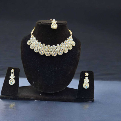 Yashika collection Alloy Silver White, Gold Jewellery Set(Pack of 1)