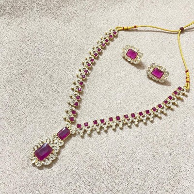 Fashion Paradise Alloy Gold-plated Pink Jewellery Set(Pack of 1)