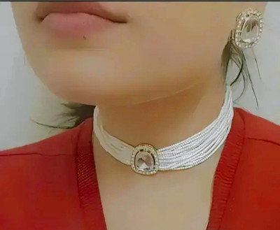 Aayesha jewllers Alloy Gold-plated White Jewellery Set(Pack of 1)