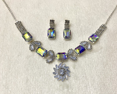 Vacker Stone, Alloy Silver Multicolor, Silver Jewellery Set(Pack of 1)