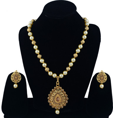 Darsha Collections Brass, Mother of Pearl, Crystal, Alloy Gold-plated Gold Jewellery Set(Pack of 1)