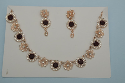 Krishna jewellers Brass Gold-plated Black Jewellery Set(Pack of 1)