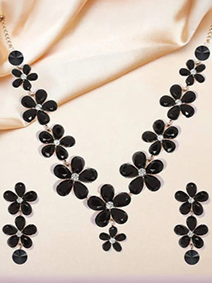 YouBella Alloy Gold-plated Black Jewellery Set(Pack of 1)