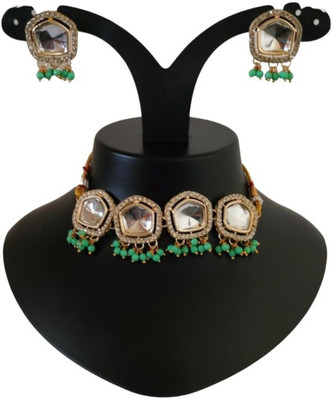 coloursful fashion Alloy Gold-plated Green Jewellery Set(Pack of 1)