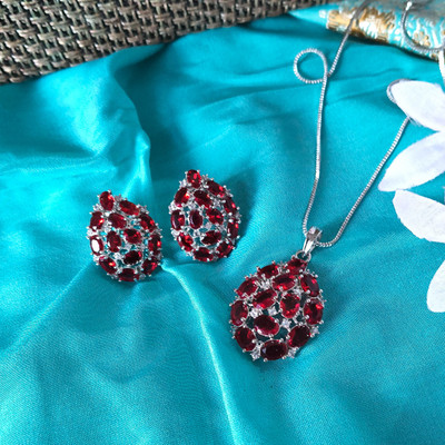 kaamil Brass Silver, Red Jewellery Set(Pack of 1)