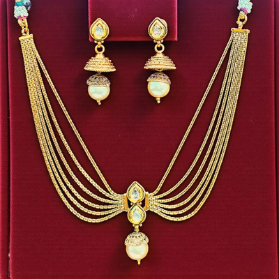 Aroras Bridal & Fashion Jewellery Brass Gold-plated Gold Jewellery Set(Pack of 1)