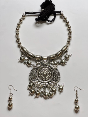 Kashpa Creation Oxidised Silver Silver Jewellery Set(Pack of 1)