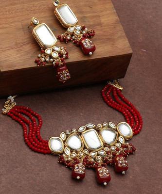 SOHI Alloy Gold-plated Red Jewellery Set(Pack of 1)
