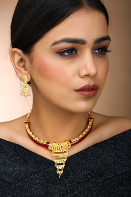 Tarak Traders Alloy Gold-plated Red Jewellery Set(Pack of 1)