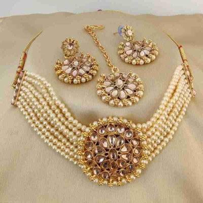 Ruhi Alloy Gold Jewellery Set(Pack of 1)