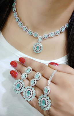 DENICRAAS Alloy Silver Green Jewellery Set(Pack of 1)