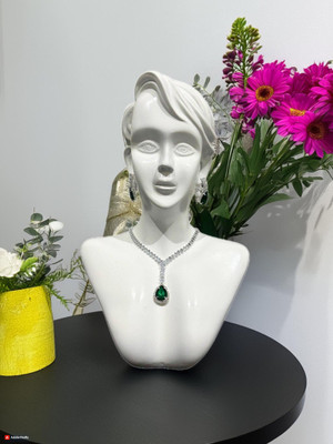 V.V. Sons Alloy Green Jewellery Set(Pack of 1)