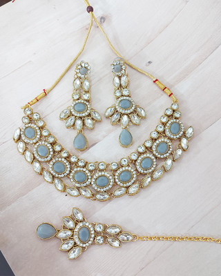 Chrishan Alloy Gold-plated Grey Jewellery Set(Pack of 1)