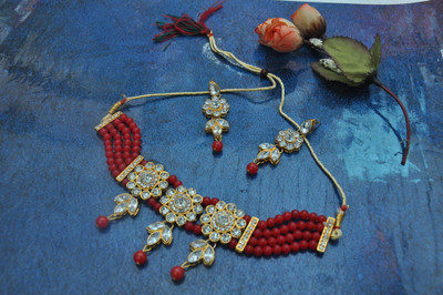 Arya Collection Alloy Gold-plated Red Jewellery Set(Pack of 1)