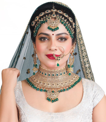KK IMMITATION Alloy Gold-plated Green Jewellery Set(Pack of 1)
