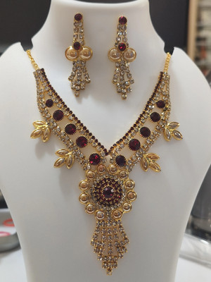MIRAYA JEWELS Brass Gold-plated Maroon Jewellery Set(Pack of 1)