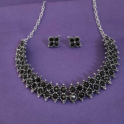 Piu Jewels Brass Black Jewellery Set(Pack of 1)