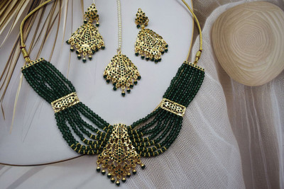 Shahi Pehnawa Stainless Steel Gold-plated Green Jewellery Set(Pack of 1)